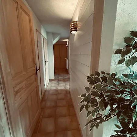 Apartment Avec Jardin Et Magnifique Vue